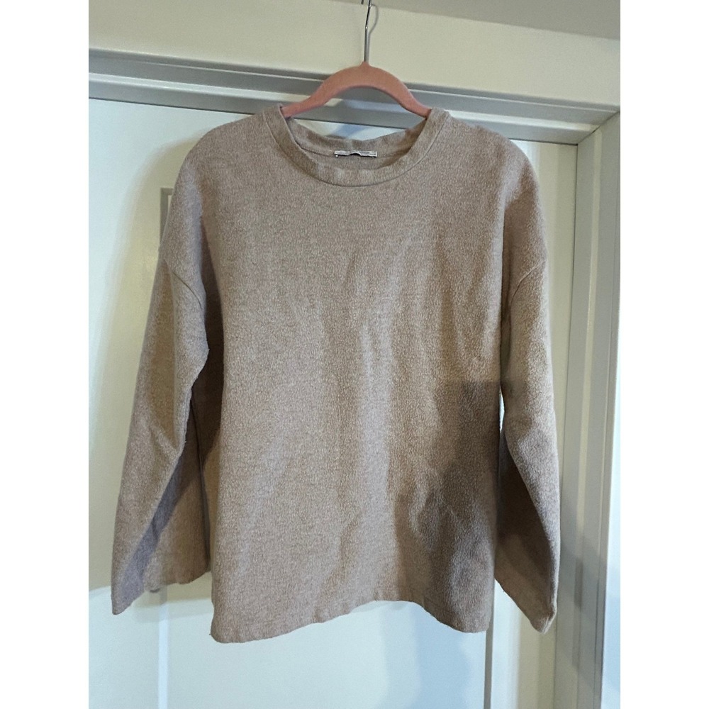 ZARA Trafaluc Beige Textured Crewneck Longโ Sleeve Top Womens Medium Minimalist
